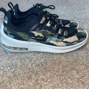 Nike Air Max Axis Premium Camo Pack Lace up Running Sneakers B426
